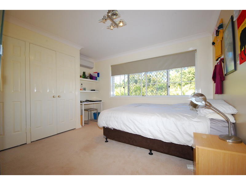 64 Pine County Place, Bellbowrie QLD 4070